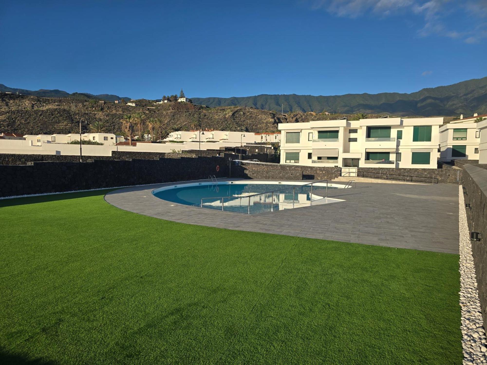 Vv Milenaiver "By Henrypole Home" Los Cancajos Luaran gambar